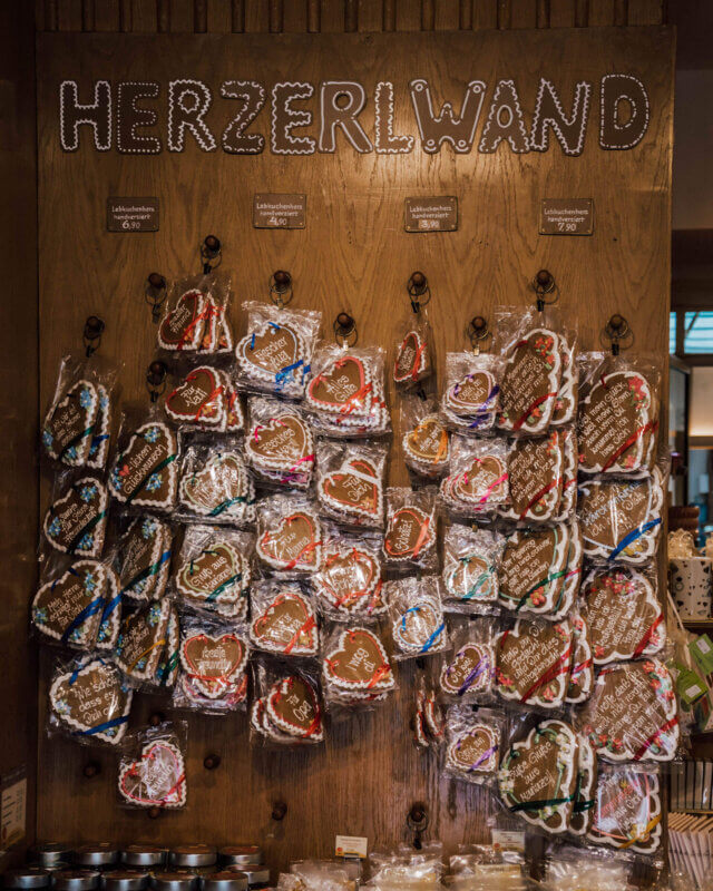 Herzerlwand Pirker Lebkuchen