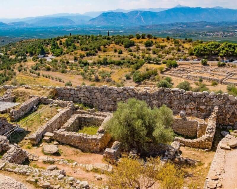 famous landmarks in Greece