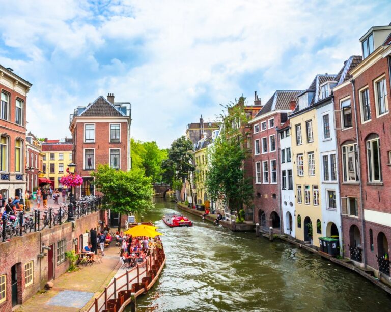 14 Best & Easiest Day Trips From Brussels