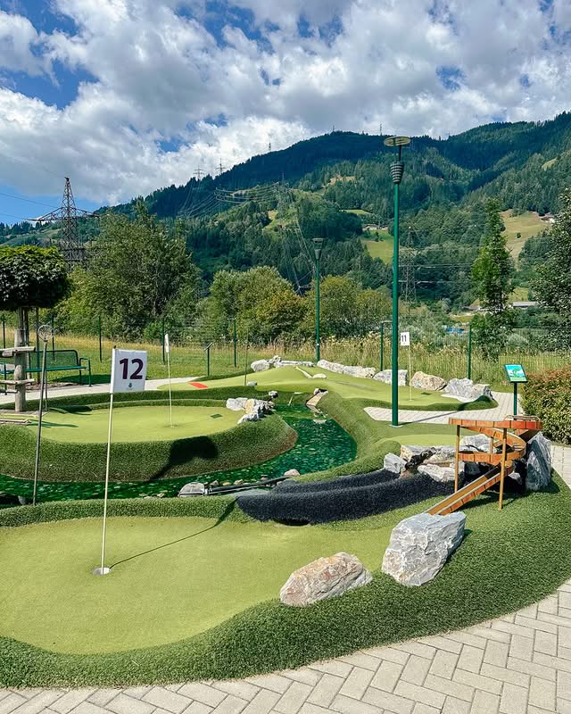JO Adventure Minigolf