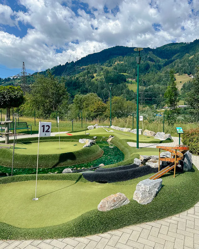 JO Adventure Minigolf